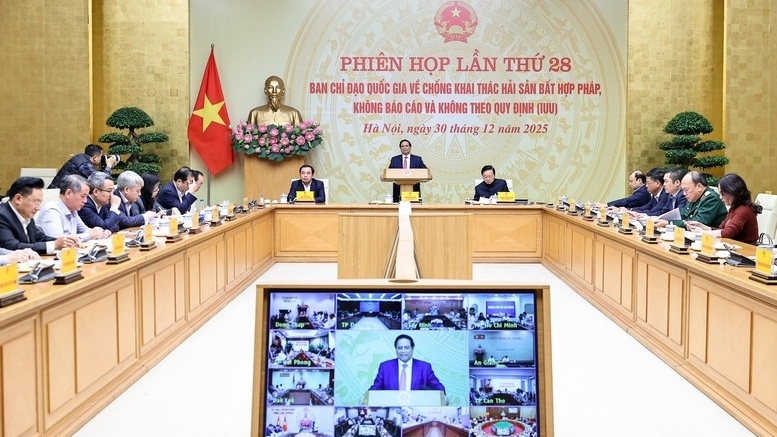 នាយករដ្ឋមន្ត្រី​ណែនាំ​ឲ្យ​ការប្រយុទ្ធ​ប្រឆាំង​នឹង​ការនេសាទ​ខុសច្បាប់ IUU ត្រូវ​មាន​ខ្លឹមសារ​ច្បាស់លាស់ មិនមែន​គ្រាន់តែ​ជា​រឿង​ស្រពិចស្រពិល​នោះទេ