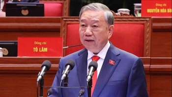 អគ្គលេខានៃគណៈកម្មាធិការមជ្ឈិមបក្សនីតិកាលទី ១៣ លោក តូ ឡឹម បន្តកាន់តំណែងជាអគ្គលេខានៃគណៈកម្មាធិការមជ្ឈិមបក្សនីតិកាល ទី១៤