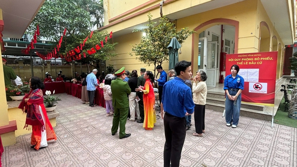 បរិយាកាសបោះឆ្នោតដ៏អ៊ូអរកំពុងគ្របដណ្ដប់នៅក្នុងសង្កាត់ជាច្រើននៅទីក្រុងហាណូយ