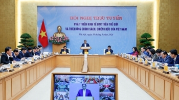 សេដ្ឋកិច្ចប្រាក់ - ពីបញ្ហាប្រឈមប្រជាសាស្ត្ររហូតដល់ឱកាសកំណើន