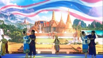 ហាណូយ៖ ស្វែងយល់ពីពណ៌ស្រស់ឆើតឆាយនៃវប្បធម៌ថៃនៅក្នុងពិធីបុណ្យ "ចង្វាក់បេះដូងនៃប្រទេសថៃ"