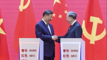 លើកកម្ពស់ប្រពៃណីមិត្តភាពវៀតណាម-ចិន និងបង្កើនកម្រិតនៃការតភ្ជាប់យុទ្ធសាស្ត្រក្នុងដំណាក់កាលអភិវឌ្ឍន៍ថ្មី