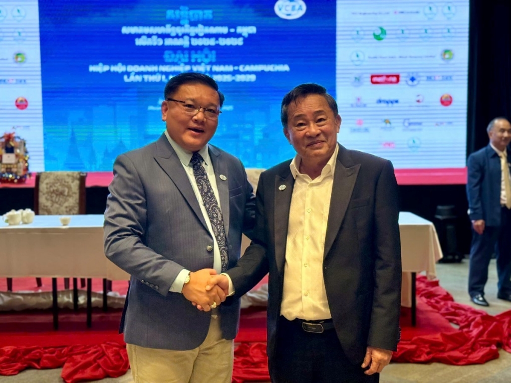 អនុប្រធាន VACOD លោក Tran Khac Tam៖ ដំណោះស្រាយសម្រាប់ធុរកិច្ចវៀតណាមនៅកម្ពុជា រីកចម្រើន និងក្លាយជាស្ពានចីរភាពសម្រាប់ទំនិញវៀតណាម