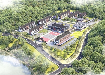 ការសាងសង់សាលារៀនចំនួន ១០០ នៅតំបន់ព្រំដែនបានចាប់ផ្តើមក្នុងពេលដំណាលគ្នា៖ នឹងក្លាយជាគំរូមួយទាក់ទងនឹងសម្ភារៈ ការរៀបចំអប់រំ ការគ្រប់គ្រង និងប្រតិបត្តិការ