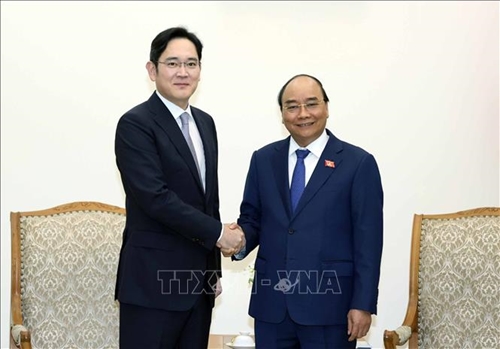 លោកនាយករដ្ឋមន្រ្តីវៀតណាម Nguyen Xuan Phuc ទទួលជួបអនុប្រធានសម្ព័ន្ធក្រុមហ៊ុន Samsung