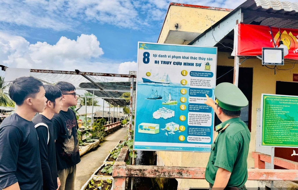 ខេត្តអានយ៉ាងពង្រឹងកិច្ចខិតខំប្រឹងប្រែងដើម្បីប្រយុទ្ធប្រឆាំងនឹងការនេសាទខុសច្បាប់ មិនបានរាយការណ៍ និងមិនមានការគ្រប់គ្រង (IUU) ដោយបន្តរំលោភបំពានឥតឈប់ឈរដោយ