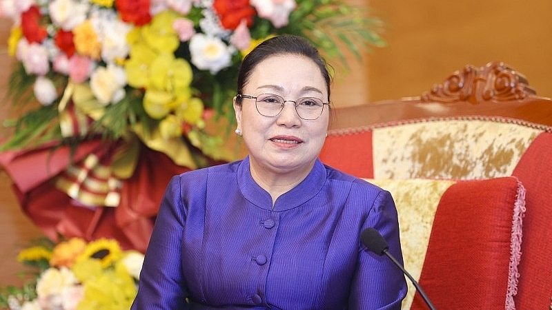 ឯកអគ្គរដ្ឋទូតឡាវប្រចាំនៅវៀតណាម៖ ជឿជាក់ថា សមាជជាតិលើកទី១៤ នឹងនាំប្រទេសវៀតណាមឆ្ពោះទៅរកដំណាក់កាលនៃការអភិវឌ្ឍយ៉ាងឆាប់រហ័ស និងប្រកបដោយចីរភាព