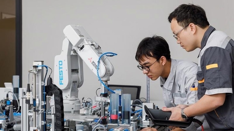 ការចេញលក្ខណៈវិនិច្ឆ័យសម្រាប់កម្លាំងពលកម្មបច្ចេកវិទ្យាឌីជីថលដែលមានគុណភាពខ្ពស់