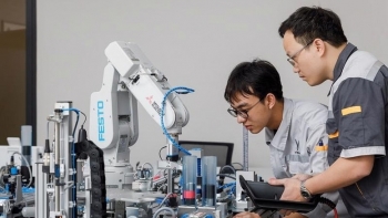 ការចេញលក្ខណៈវិនិច្ឆ័យសម្រាប់កម្លាំងពលកម្មបច្ចេកវិទ្យាឌីជីថលដែលមានគុណភាពខ្ពស់