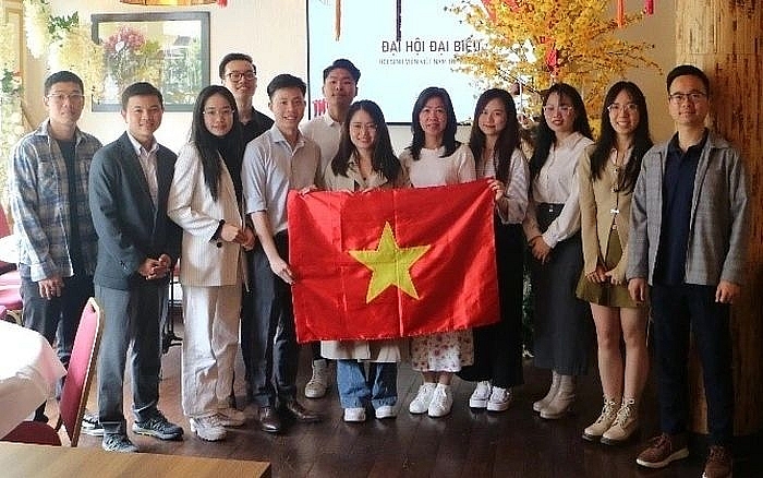 ការទទួលស្គាល់សមាគមនិស្សិតវៀតណាមនៅអៀរឡង់