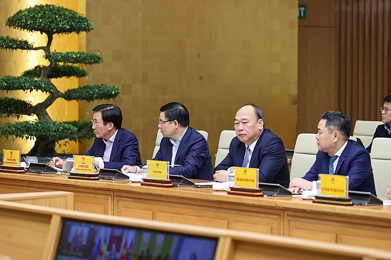 នាយករដ្ឋមន្ត្រី៖ កម្មវិធីគាំទ្រអាជីវកម្មវៀតណាមក្នុងការពង្រីកខ្លួនទៅក្រៅប្រទេសគួរតែត្រូវបានបញ្ចប់ក្នុងពេលឆាប់ៗនេះ