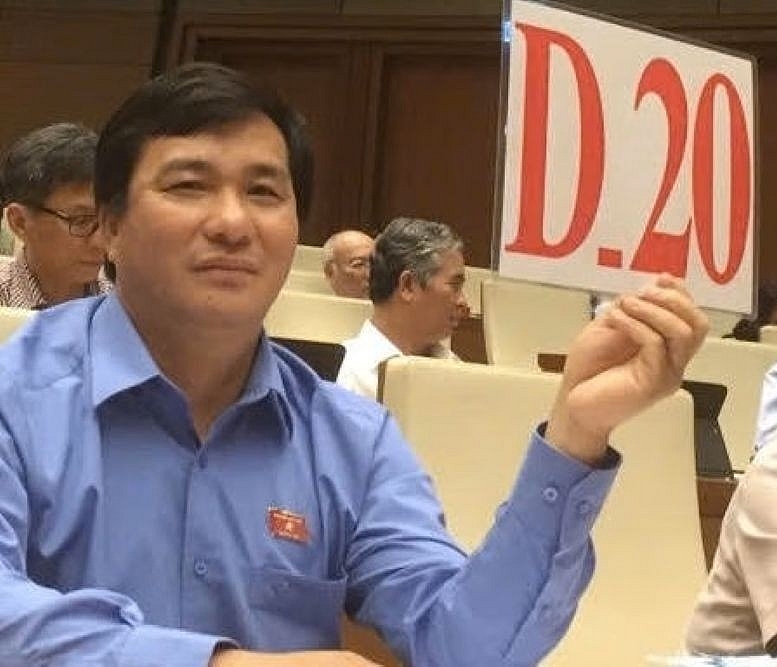 ដោយប្រើប្រាស់ភាពវៃឆ្លាត និងការទទួលខុសត្រូវ យើងរួមគ្នាកសាងប្រទេសជាតិក្នុងយុគសម័យថ្មី