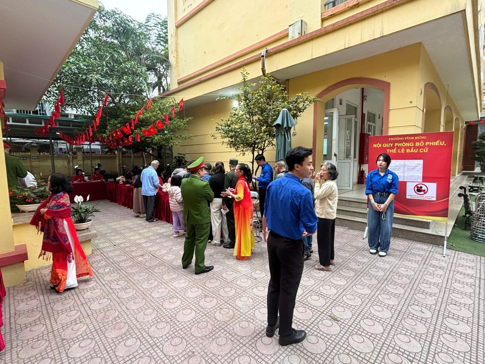 បរិយាកាសបោះឆ្នោតដ៏អ៊ូអរកំពុងគ្របដណ្ដប់នៅក្នុងសង្កាត់ជាច្រើននៅទីក្រុងហាណូយ