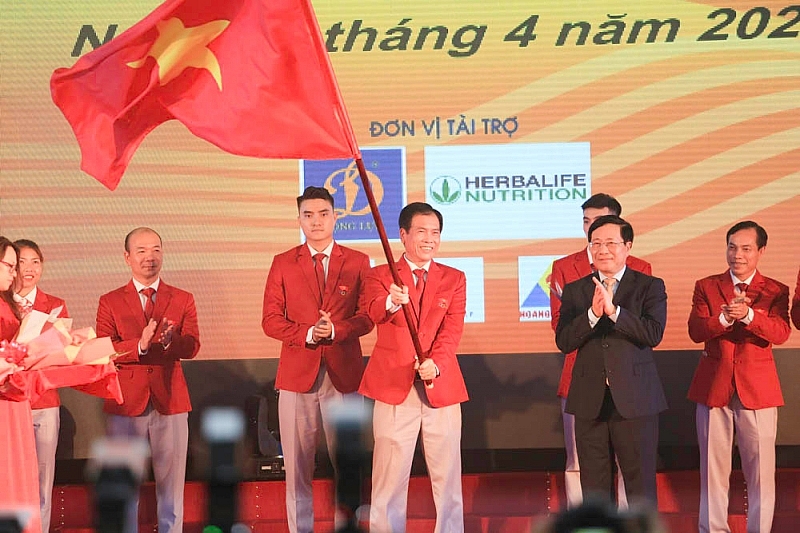 កងទ័ព​កីឡា​វៀតណាម​ទៅ​ចូលរួម​ប្រកួត​កីឡា​ស៊ីហ្គេម​លើក​ទី​៣១