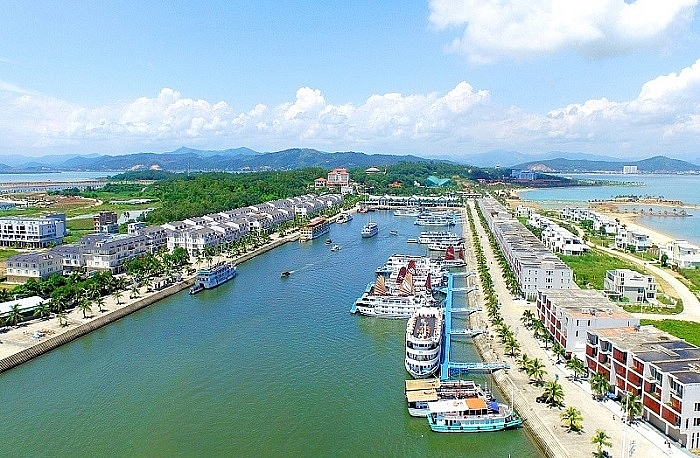 កន្លែង Check-in ស្អាតៗនៅ Ha Long អ្នកទេសចរ 