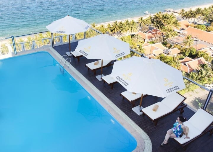 Những khách sạn 3 sao có hồ bơi ở Nha Trang - 1