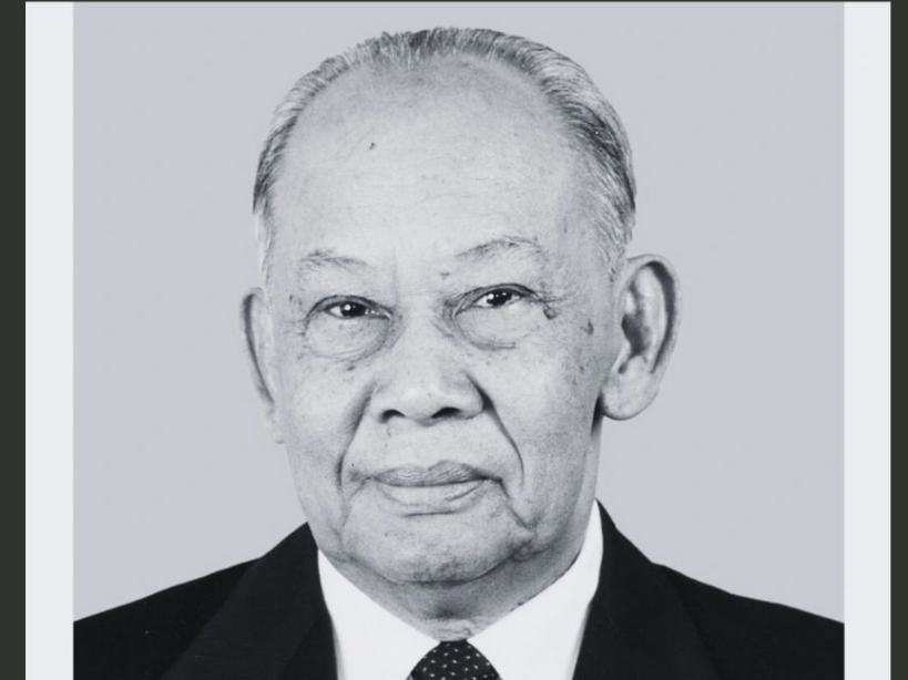 ចូលរួមរំលែកទុក្ខចំពោះមរណភាពរបស់សមមិត្តឧត្តមសេនីយ៍ឯក Khamtay Siphandone