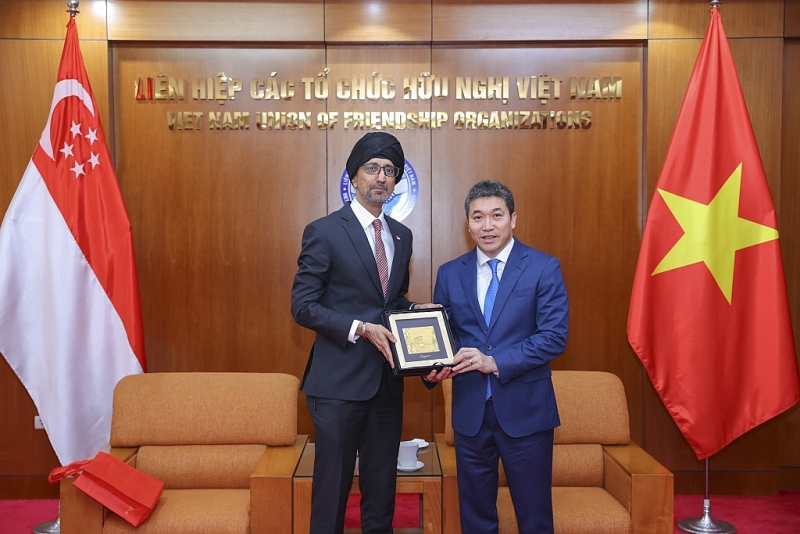 សំណើចំនួនបួន ដើម្បីជំរុញទំនាក់ទំនងវៀតណាម-សិង្ហបុរី ក្នុងវិស័យសំខាន់ៗ