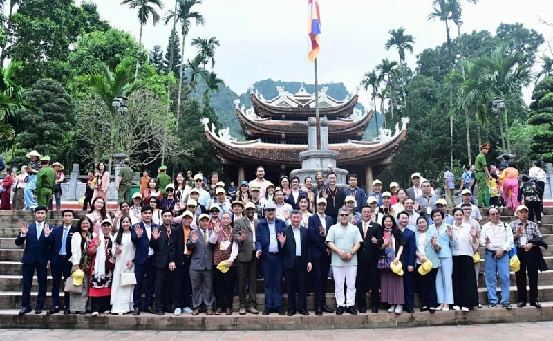 នៅពេលដែលបេតិកភណ្ឌក្លាយជា...ភាសាសាមញ្ញមួយ នៅពេលដែលបេតិកភណ្ឌក្លាយជា...ភាសាសាមញ្ញមួយ