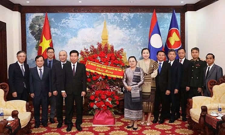 លោក Nguyen Manh Cuong អនុរដ្ឋមន្ត្រីក្រសួងការបរទេសវៀតណាម ជូនពរឆ្នាំថ្មី Bun Pimay របស់ឡាវ និងចូលឆ្នាំថ្មីរបស់កម្ពុជា លោក Nguyen Manh Cuong អនុរដ្ឋមន្ត្រីក្រសួងការបរទេសវៀតណាម ជូនពរឆ្នាំថ្មី Bun Pimay របស់ឡាវ និងចូលឆ្នាំថ្មីរបស់កម្ពុជា