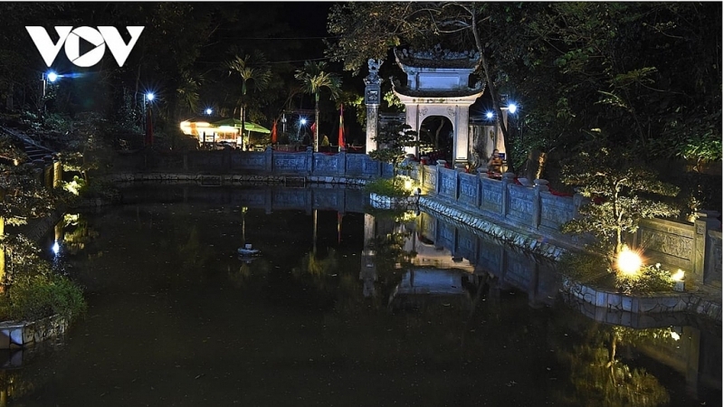 “រាត្រីពិសិដ្ឋនៅលើភ្នំ Nghia Linh៖ ដំណើរត្រឡប់ទៅរកឫសគល់”