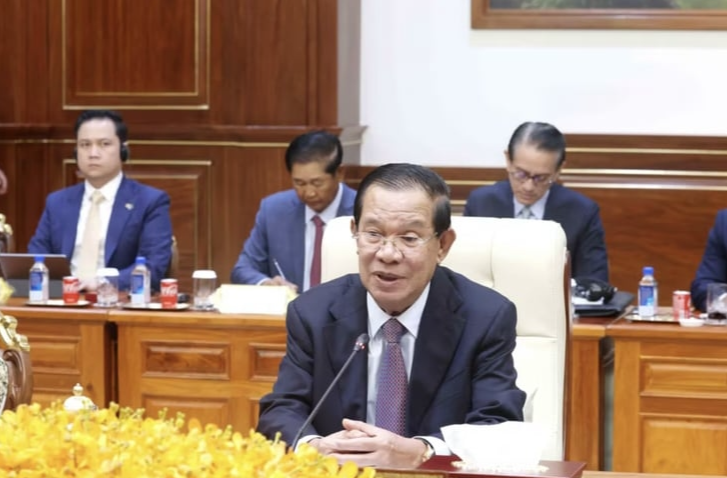 សម្តេចតេជោ ហ៊ុន សែន៖ ប្រសិនបើគ្មានការជួយឧបត្ថម្ភ និងការលះបង់សាច់ស្រស់ឈាមស្រស់របស់វៀតណាមទេ គឺមិនមានកម្ពុជានាថ្ងៃនេះឡើយ សម្តេចតេជោ ហ៊ុន សែន៖ ប្រសិនបើគ្មានការជួយឧបត្ថម្ភ និងការលះបង់សាច់ស្រស់ឈាមស្រស់របស់វៀតណាមទេ គឺមិនមានកម្ពុជានាថ្ងៃនេះឡើយ