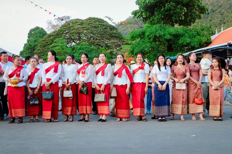 អភិបាលខេត្តកែប ជំរុញឱ្យលើកកម្ពស់វប្បធម៌ជាតិ និងលេងល្បែងប្រជាប្រិយក្នុងឱកាសបុណ្យចូលឆ្នាំខ្មែរ