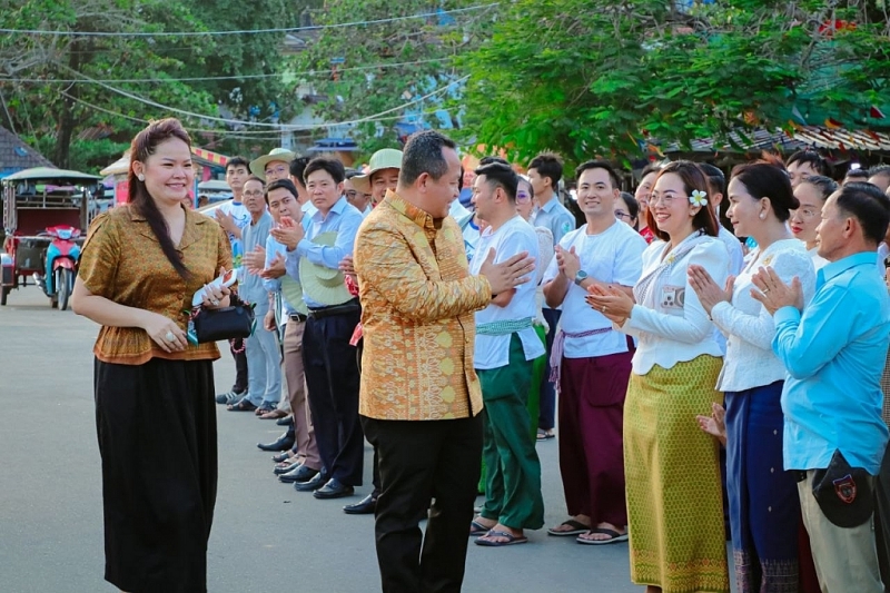 អភិបាលខេត្តកែប ជំរុញឱ្យលើកកម្ពស់វប្បធម៌ជាតិ និងលេងល្បែងប្រជាប្រិយក្នុងឱកាសបុណ្យចូលឆ្នាំខ្មែរ