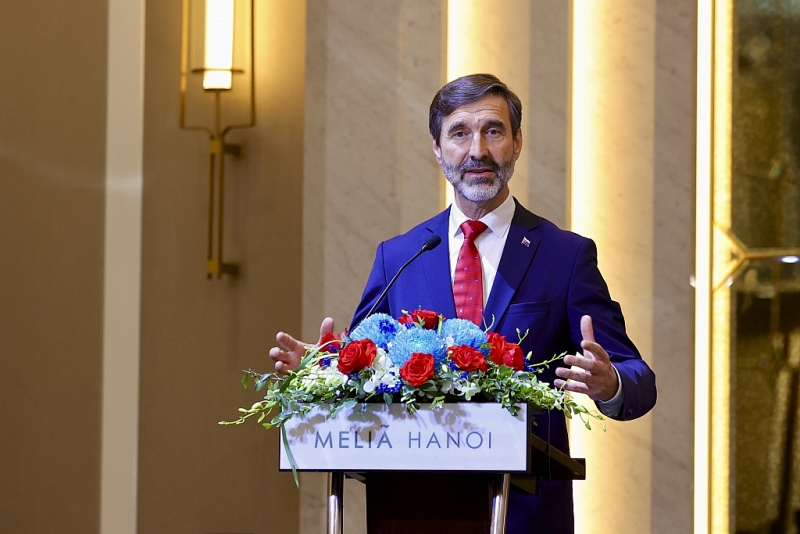 រក្សាខ្សែចំណងតភ្ជាប់រវាងប្រជាជន វៀតណាម – ស្លូវ៉ាគី