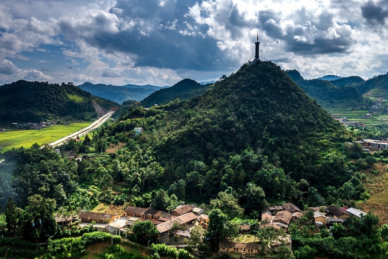 ទីតាំងទេសចរណ៍ចំនួន ៤ នៅភាគខាងជើងដែលមានទេសភាពស្អាត និងមិនសូវអ៊ូអរក្នុងឱកាសឈប់សម្រាកថ្ងៃទី ៣០ មេសា - ១ ឧសភា