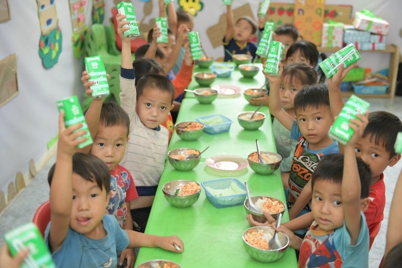 ដំណើរកម្សាន្តរយៈពេល ១៧ ឆ្នាំនាំមកនូវភាពសប្បាយរីករាយដល់កុមារជួបការលំបាកនៃ Stand Tall Vietnam Milk Fund