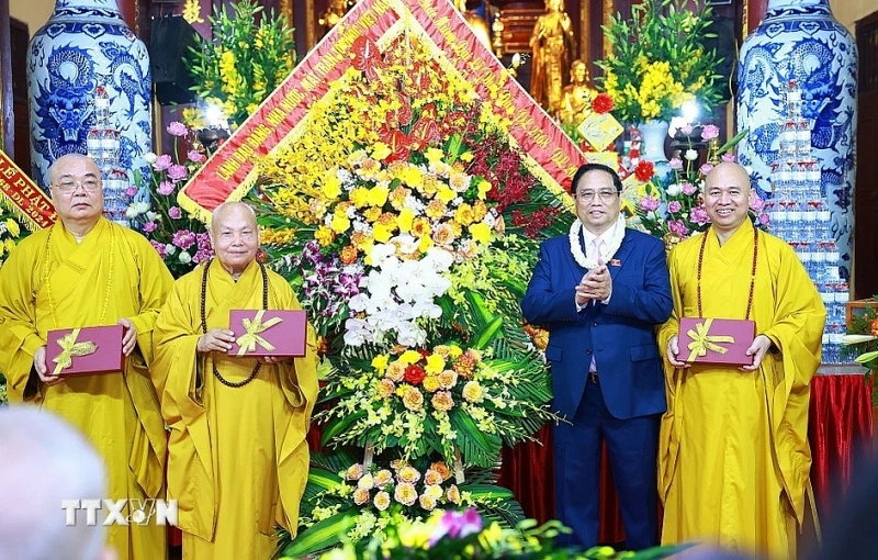 នាយករដ្ឋមន្ត្រីអបអរសាទរ ពុទ្ធសាសនិកជន ក្នុងឱកាសបុណ្យចម្រើនព្រះជន្ម ពុទ្ធសករាជ ២០២៤