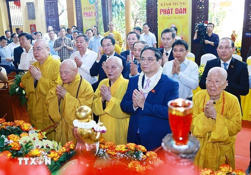 នាយករដ្ឋមន្ត្រីអបអរសាទរ ពុទ្ធសាសនិកជន ក្នុងឱកាសបុណ្យចម្រើនព្រះជន្ម ពុទ្ធសករាជ ២០២៤