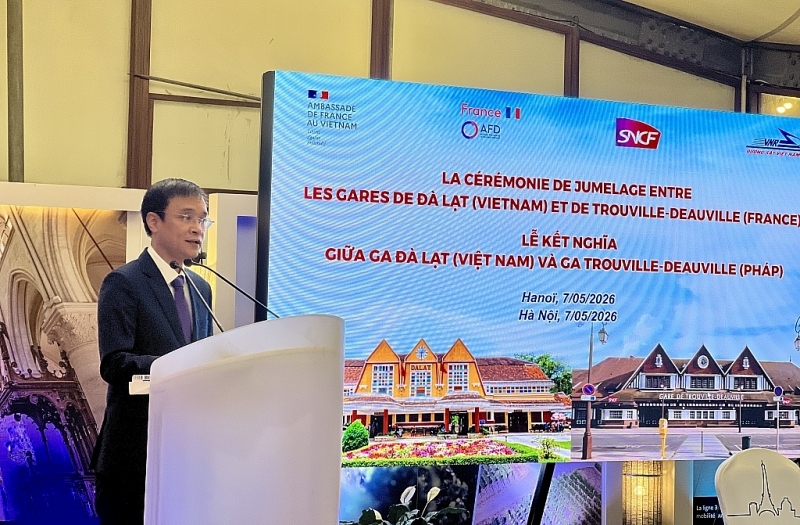 ការចុះហត្ថលេខាលើកិច្ចព្រមព្រៀងចងសម្ព័ន្ធមេត្រីភាពរវាងស្ថានីយរថភ្លើង Da Lat និងស្ថានីយរថភ្លើង Trouville-Deauville៖ “ការជួបជុំគ្នា” ប្រកបដោយអត្ថន័យប្រវត