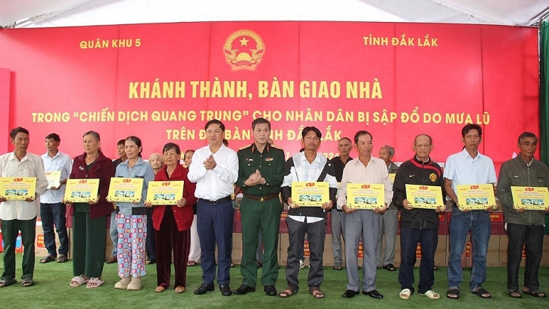 ដំបូលផ្ទះដែលបានត្រឡប់មកវិញក្រោយគ្រោះមហន្តរាយធម្មជាតិ