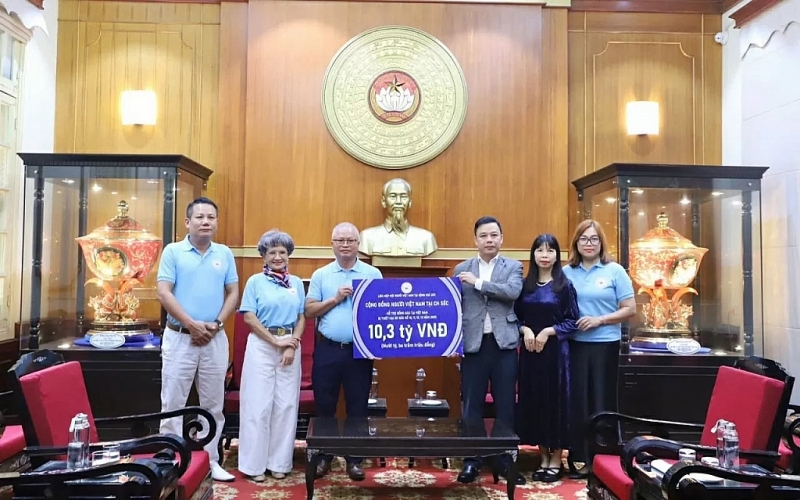 សរសៃចំណងតភ្ជាប់អណិកជន