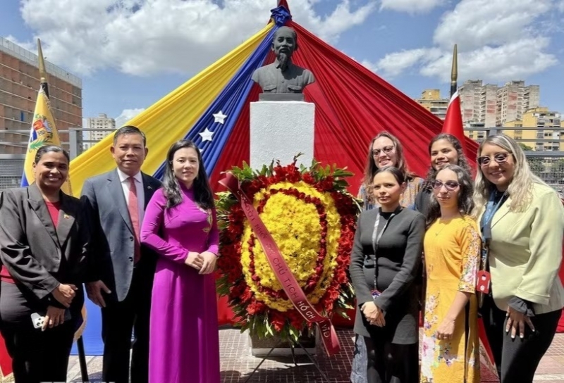 ប្រទេស Venezuela អះអាងពីតម្លៃអមតៈនៃគំនិត Ho Chi Minh ប្រទេស Venezuela អះអាងពីតម្លៃអមតៈនៃគំនិត Ho Chi Minh