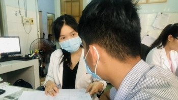 "ស្លាបចក្រតភ្ជាប់បន្ថែម" នៅក្នុងការបង្ការ ព្រមទាំងទប់ស្កាត់ HIV/AIDS