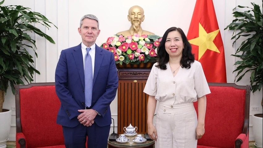 វៀតណាមជម្រុញកិច្ចសហប្រតិបត្តិការជាមួយបណ្តាញសារព័ត៌មាន ស៊ីអិនអិន ផ្សព្វផ្សាយរូបភាពជាតិព្រមទាំងឆ្នាំនៃកិច្ចសហប្រតិបត្តិការសេដ្ឋកិច្ចអាស៊ីប៉ាស៊ីហ្វិក ២០២