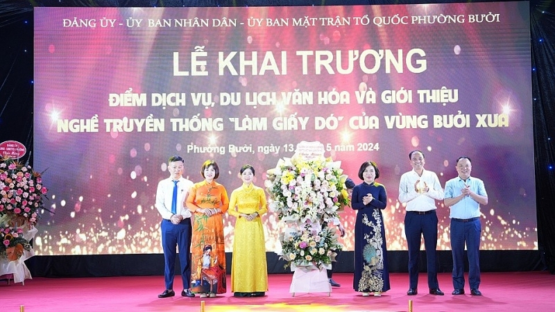 ស្តារនិងផ្សព្វផ្សាយផលិតផលក្រដាស Do នៅសង្កាត់ Buoi