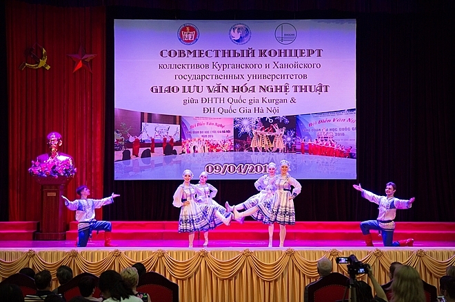 ការផ្លាស់ប្តូរប្រជាជននិងប្រជាជន «រក្សាភ្លើង» មិត្តភាពវៀតណាម - រុស្ស៊ី