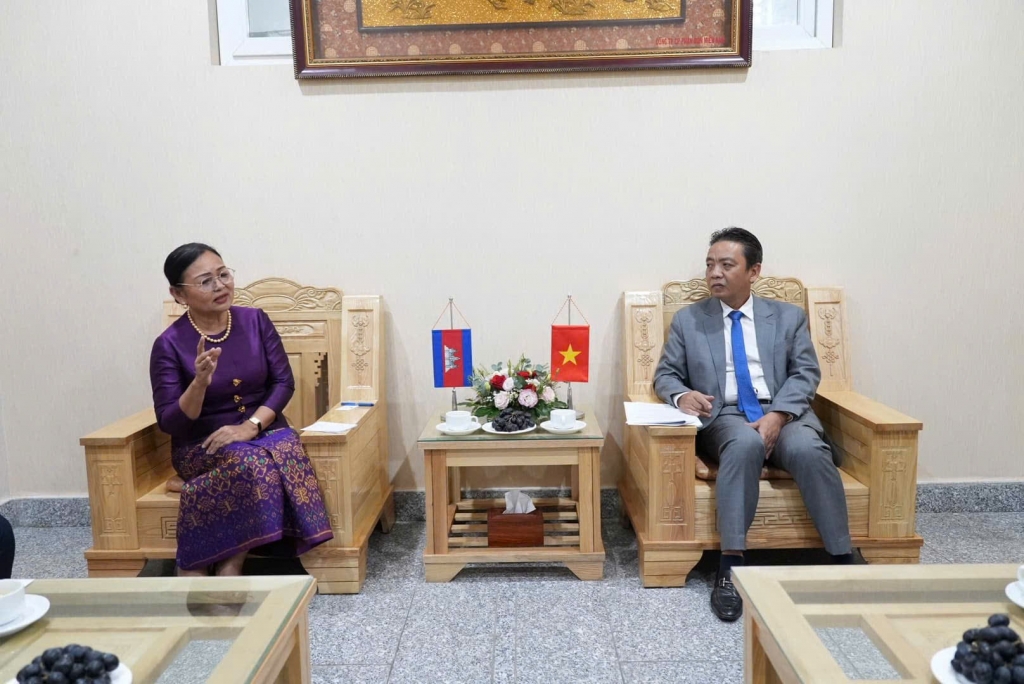 វៀតណាម និងកម្ពុជាពង្រឹងកិច្ចសហប្រតិបត្តិការវប្បធម៌ ជំរុញការផ្លាស់ប្តូរគណៈប្រតិភូ