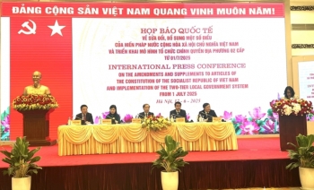 វៀតណាមបានចាប់ផ្តើមដំណើរការសាកល្បងគំរូអាជ្ញាធរមូលដ្ឋានពីរចំណាត់ថ្នាក់