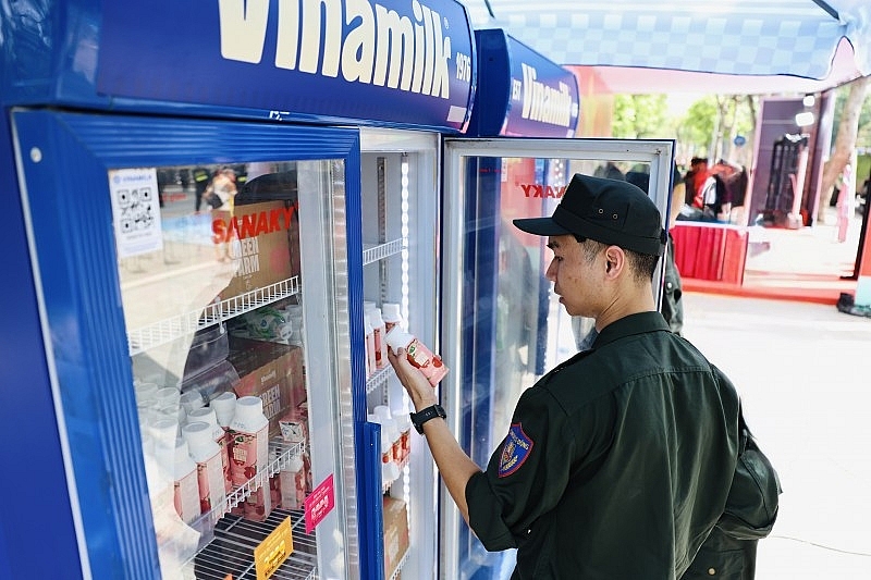 Vinamilk រួមដៃគ្នាផ្សព្វផ្សាយសារ 
