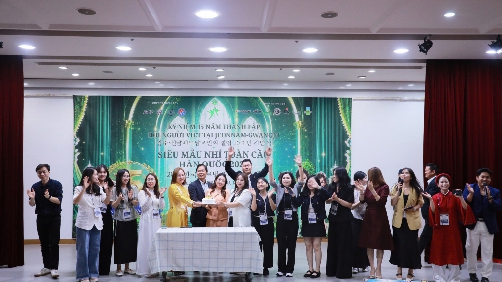 សមាគមប្រជាជនវៀតណាមនៅ Jeonnam - Gwangju (កូរ៉េខាងត្បូង) អបអរសាទរខួប ១៥ ឆ្នាំនៃការបង្កើត
