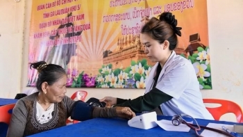 ខេត្ត Gia Lai ធ្វើឱ្យជាក់ស្តែងនូវបណ្តាកិច្ចព្រមព្រៀងសហប្រតិបត្តិការឆ្នាំ ២០២៦ ជាមួយបណ្តាខេត្តភាគខាងត្បូងឡាវ និងភាគភូមិភាគឥសានកម្ពុជា