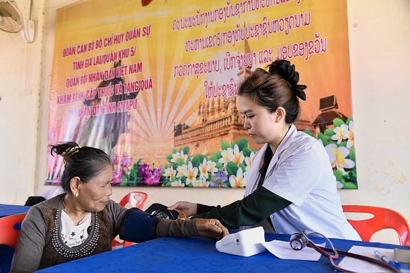 ខេត្ត Gia Lai ធ្វើឱ្យជាក់ស្តែងនូវបណ្តាកិច្ចព្រមព្រៀងសហប្រតិបត្តិការឆ្នាំ ២០២៦ ជាមួយបណ្តាខេត្តភាគខាងត្បូងឡាវ និងភាគភូមិភាគឥសានកម្ពុជា