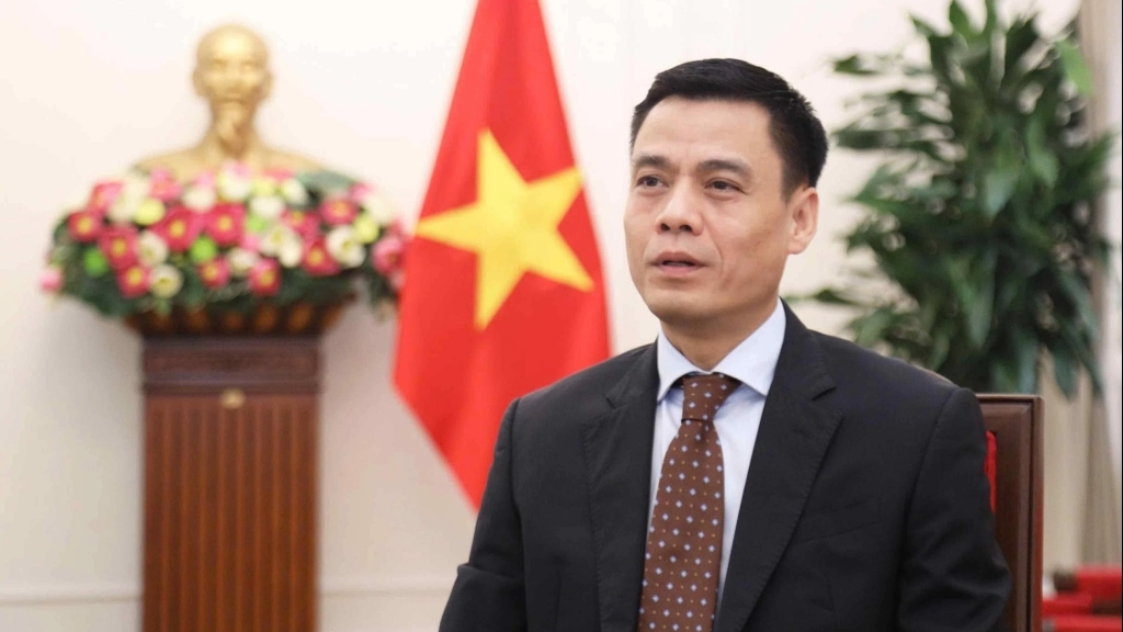 នាយករដ្ឋមន្ត្រី Le Minh Hung អញ្ជើញចូលរួមមហាសន្និបាតជាន់ខ្ពស់អាស៊ាន-រុស្ស៊ី៖ បង្ហាញពីការប្តេជ្ញាចិត្តនយោបាយក្នុងកម្រិតខ្ពស់បំផុត និងជាភស្តុតាងសម្រាប់ត