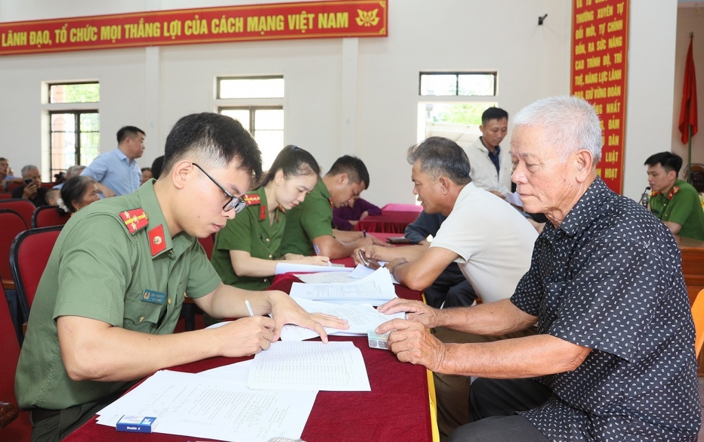 ខិតខំប្រឹងប្រែងប្រមូលសំណាក ADN របស់សាច់ញាតិយុទ្ធជនពលីជាបន្ទាន់