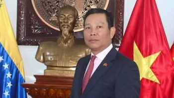 រូបភាពគណៈប្រតិភូសង្គ្រោះវៀតណាមទៅដល់ប្រទេសវេណេស៊ុយអេឡា៖ សារលិខិតពោរពេញដោយមនោសញ្ចេតនាជ្រាលជ្រៅ
